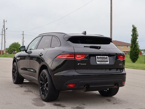 Used 2019 Jaguar F-PACE R-Sport AWD/4WD image 7