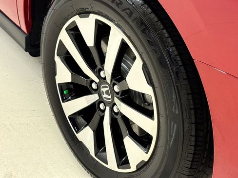 Certified 2026 Honda Odyssey EX-L image 10