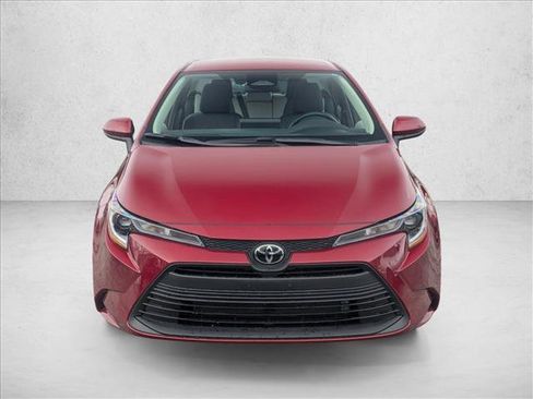 Used 2025 Toyota Corolla LE w/ LE Premium Package image 2
