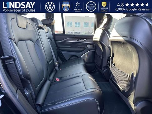 Used 2023 Jeep Grand Cherokee Overland w/ Adv Protech Group III image 12