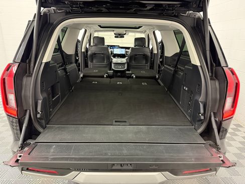 Used 2025 Ford Expedition Max Platinum image 41