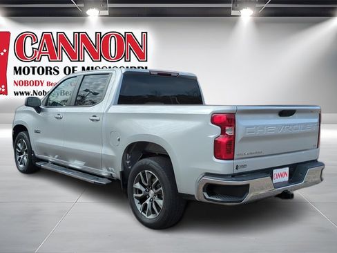 Used 2022 Chevrolet Silverado 1500 LT image 7