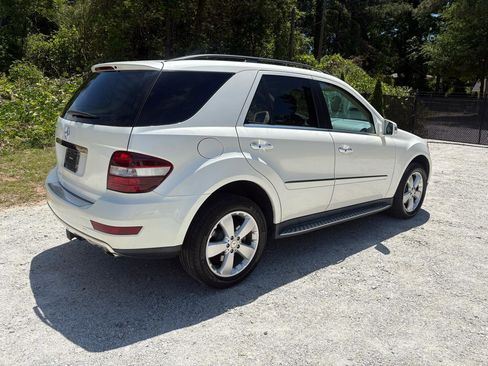 Used 2011 Mercedes-Benz ML 350 2WD image 3