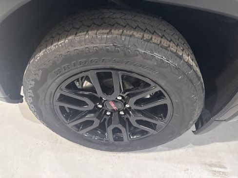 Used 2023 GMC Sierra 1500 Elevation image 11