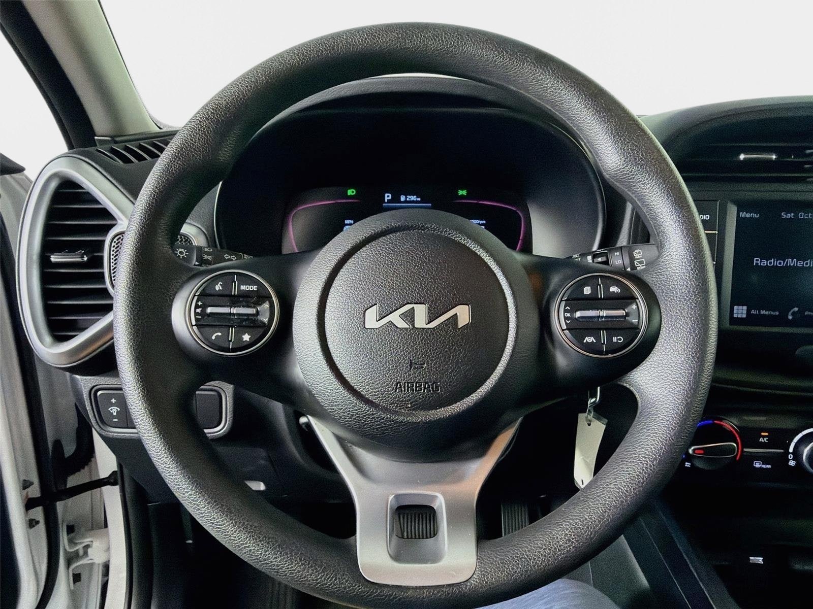 Certified 2025 Kia Soul LX w/ LX Technology Package FWD image 12