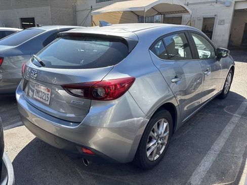Used 2015 MAZDA MAZDA3 i Grand Touring image 3