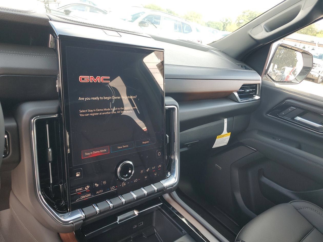 New 2026 GMC Yukon Denali RWD image 26
