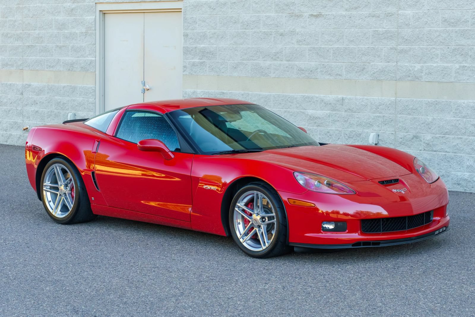 Used 2006 Chevrolet Corvette Z06 w/ Preferred Equipment Group RWD image 32