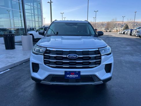 Certified 2025 Ford Explorer Active image 4