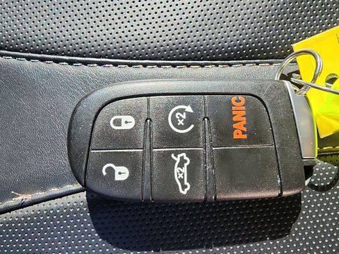 Used 2022 Dodge Charger SXT w/ Blacktop Package image 27