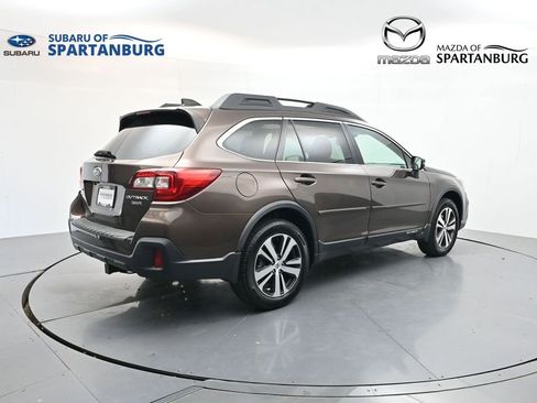 Used 2019 Subaru Outback 3.6R Limited w/ Popular Package #2 AWD/4WD image 8