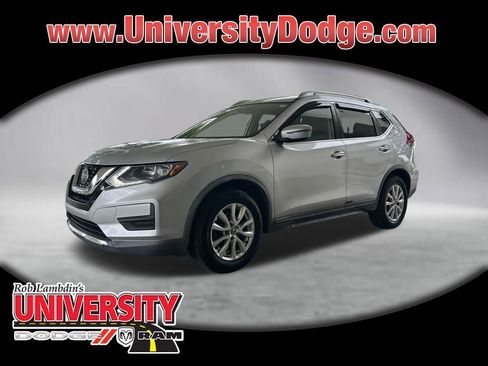 Used 2018 Nissan Rogue SV FWD image 1