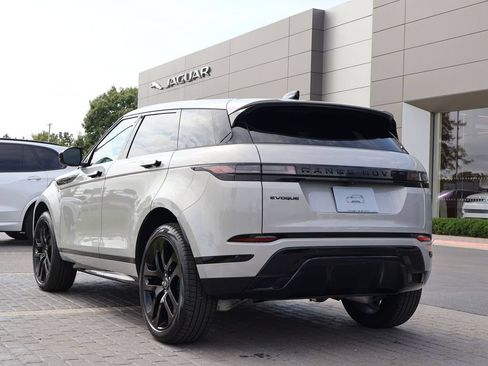 Used 2026 Land Rover Range Rover Evoque Dynamic SE AWD/4WD image 11