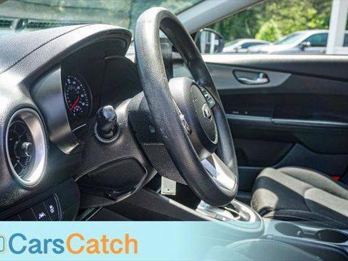 Used 2021 Kia Forte LXS FWD image 19