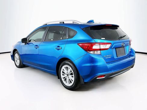 Used 2018 Subaru Impreza 2.0i Premium image 4