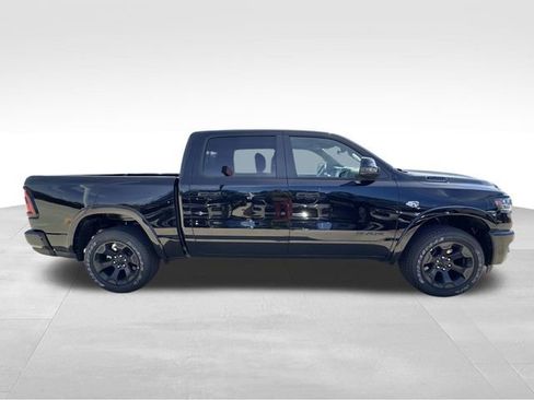 New 2026 RAM 1500 4x4 Crew Cab image 8