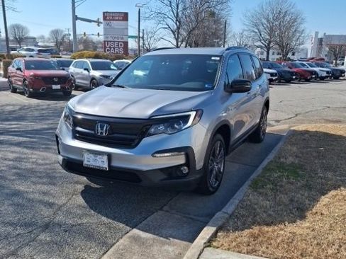 Used 2022 Honda Pilot Sport image 3