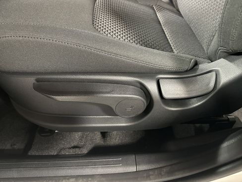 Certified 2025 Kia Sportage LX image 14