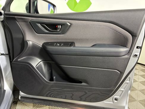 Certified 2026 Subaru Forester Premium image 32