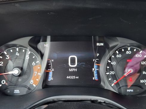 Used 2025 Jeep Compass Trailhawk AWD/4WD image 7