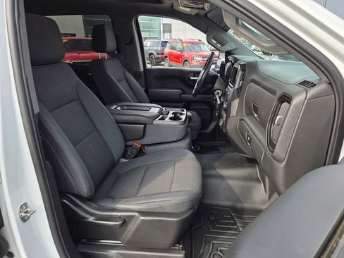 Used 2019 Chevrolet Silverado 1500 Custom w/ Custom Value Package image 13