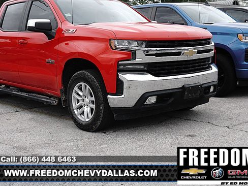 Used 2021 Chevrolet Silverado 1500 LT w/ Z71 Off-Road Package image 4