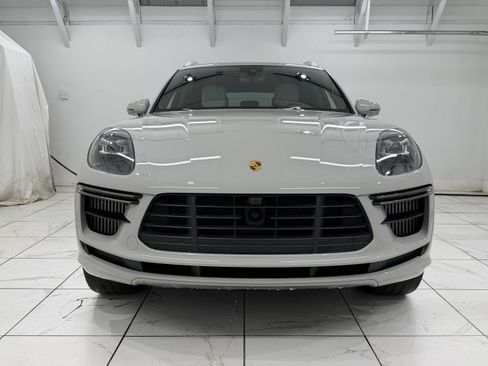 Certified 2021 Porsche Macan Turbo AWD/4WD image 9