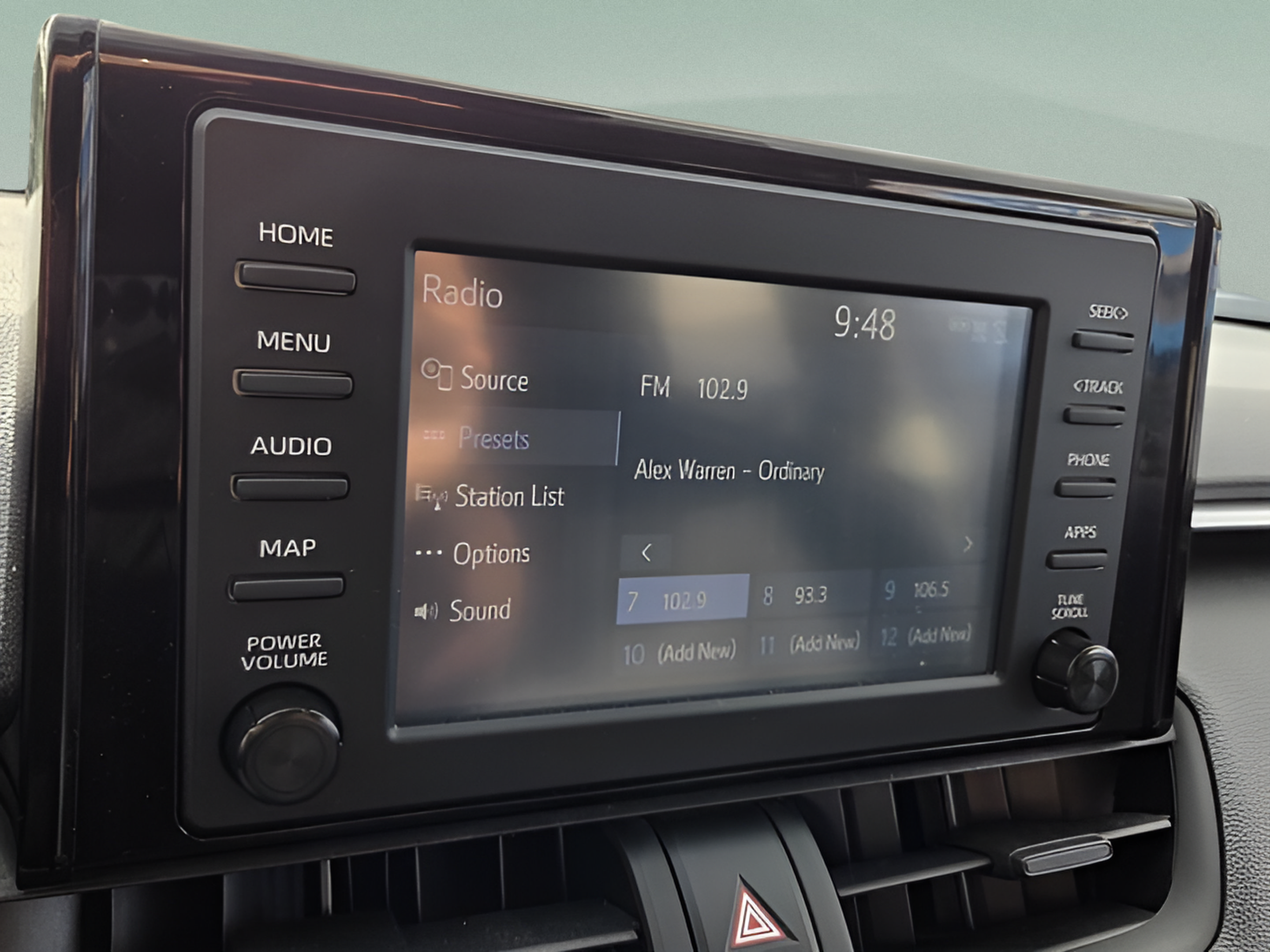 Used 2019 Toyota RAV4 XLE w/ Convenience Package FWD image 20