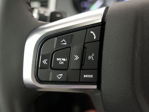 Used 2018 Land Rover Discovery Sport HSE AWD/4WD image 39