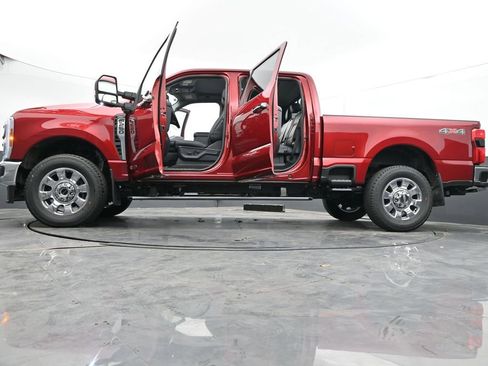 New 2025 Ford F250 Lariat w/ Lariat Ultimate Package image 74