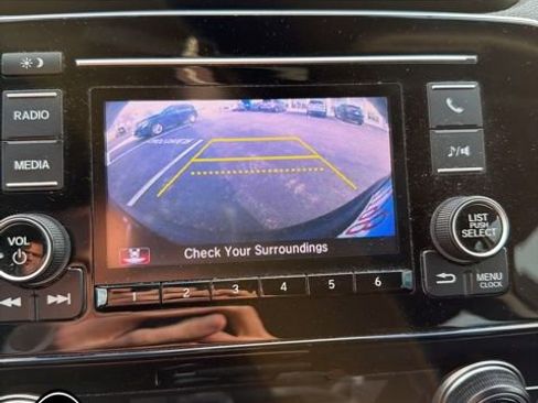 Used 2020 Honda CR-V LX image 9