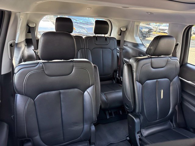Used 2023 Jeep Grand Cherokee L Limited AWD/4WD image 28