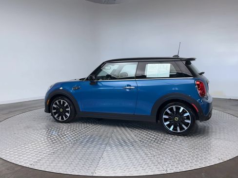 Used 2024 MINI Cooper SE FWD image 5