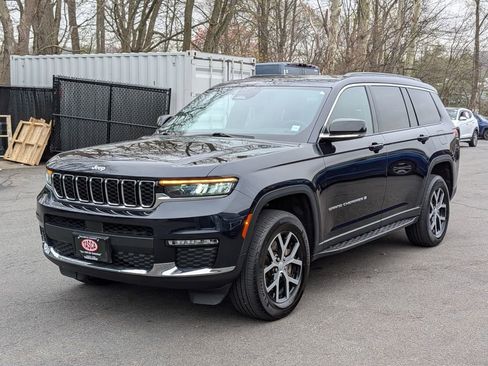 Used 2024 Jeep Grand Cherokee L Limited image 10