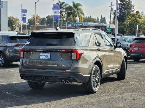 New 2026 Ford Explorer ST w/ Sun And Sound Package image 4