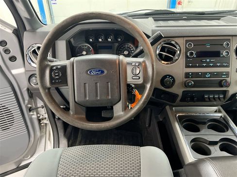 Used 2011 Ford F250 XLT w/ XLT Interior Pkg image 18