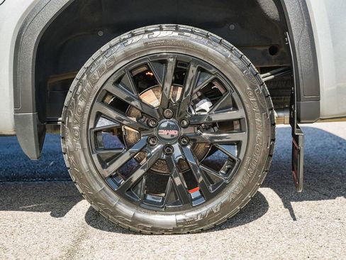 Used 2023 GMC Sierra 1500 Denali w/ Denali Reserve Package AWD/4WD image 25