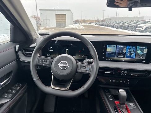 New 2026 Nissan Kicks SR FWD image 11