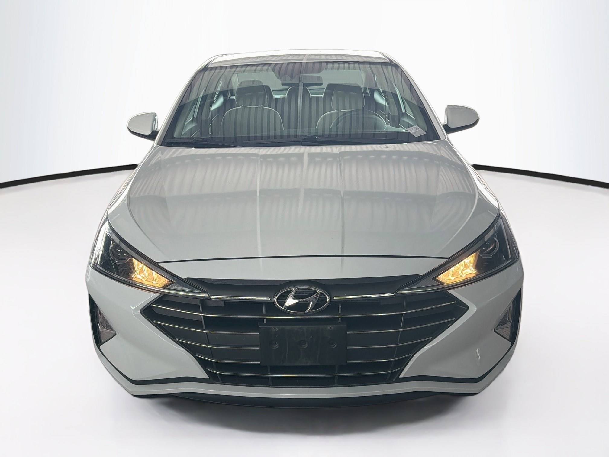 Used 2020 Hyundai Elantra SEL FWD image 2