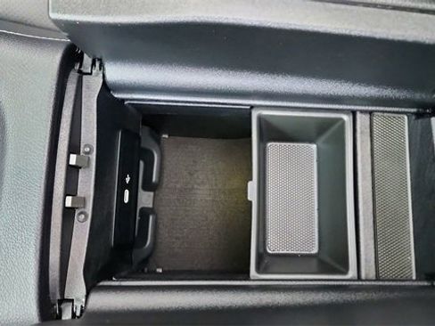 Used 2025 Mercedes-Benz GLS 450 4MATIC image 58