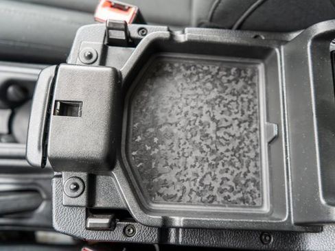 Used 2020 Jeep Wrangler Sport image 26