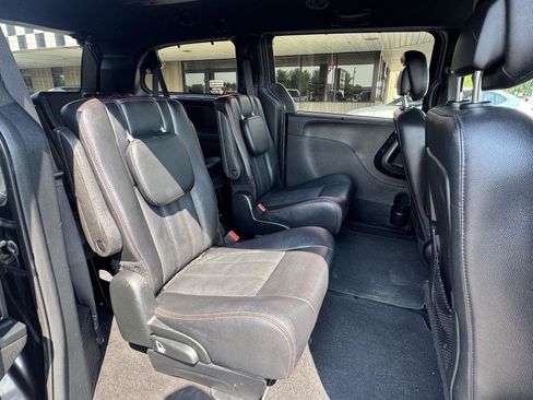 Used 2017 Dodge Grand Caravan GT FWD image 27