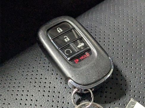 Used 2022 Honda Civic Touring image 24