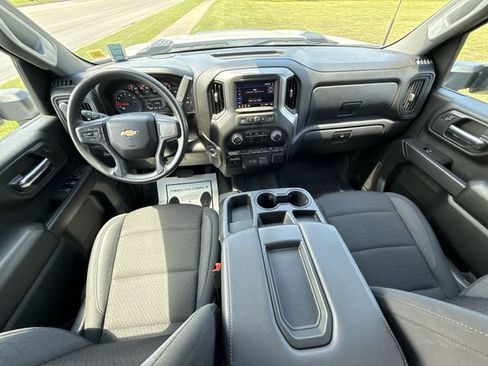 Used 2024 Chevrolet Silverado 2500 Custom w/ Custom Value Package AWD/4WD image 19