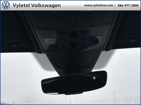 Certified 2022 Volkswagen Tiguan SE image 31