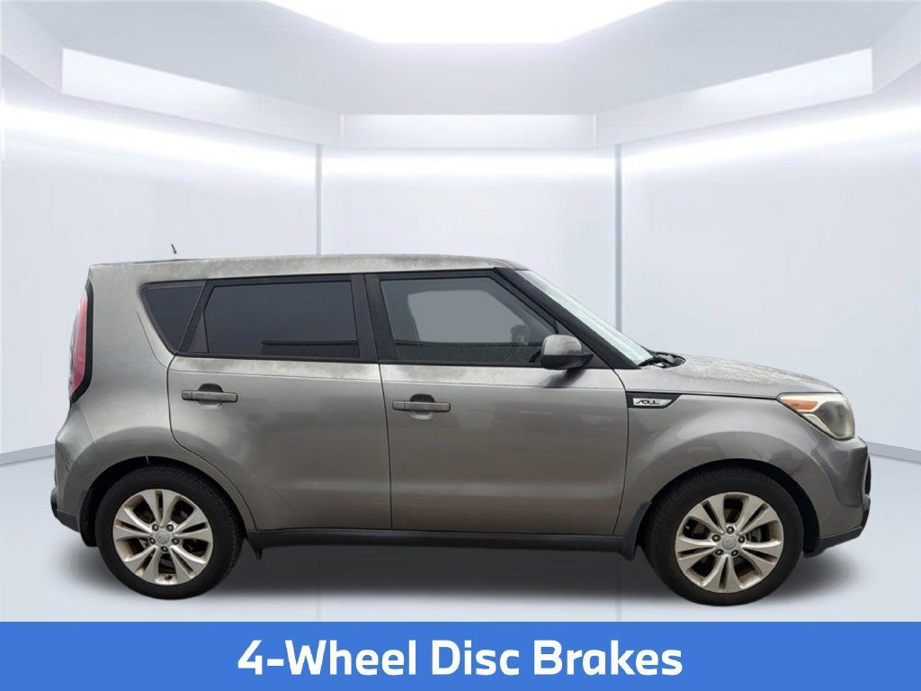 Used 2016 Kia Soul + FWD image 9