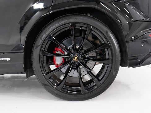 Used 2023 Lamborghini Urus S image 42