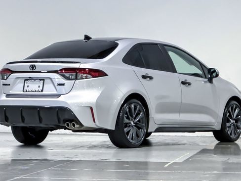 Used 2024 Toyota Corolla XSE FWD image 9