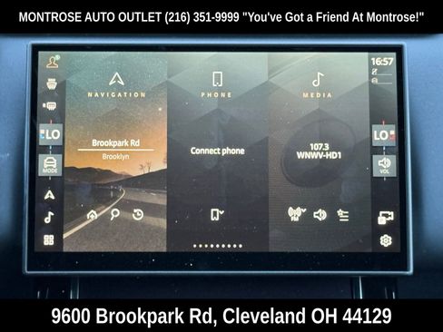 New 2026 Land Rover Range Rover Velar Dynamic SE image 19