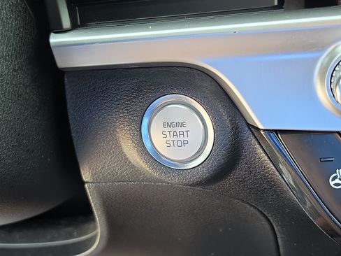 Certified 2023 Kia Telluride EX w/ EX Captain's Chair Package AWD/4WD image 29